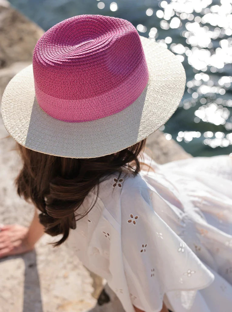 Andrea Hat