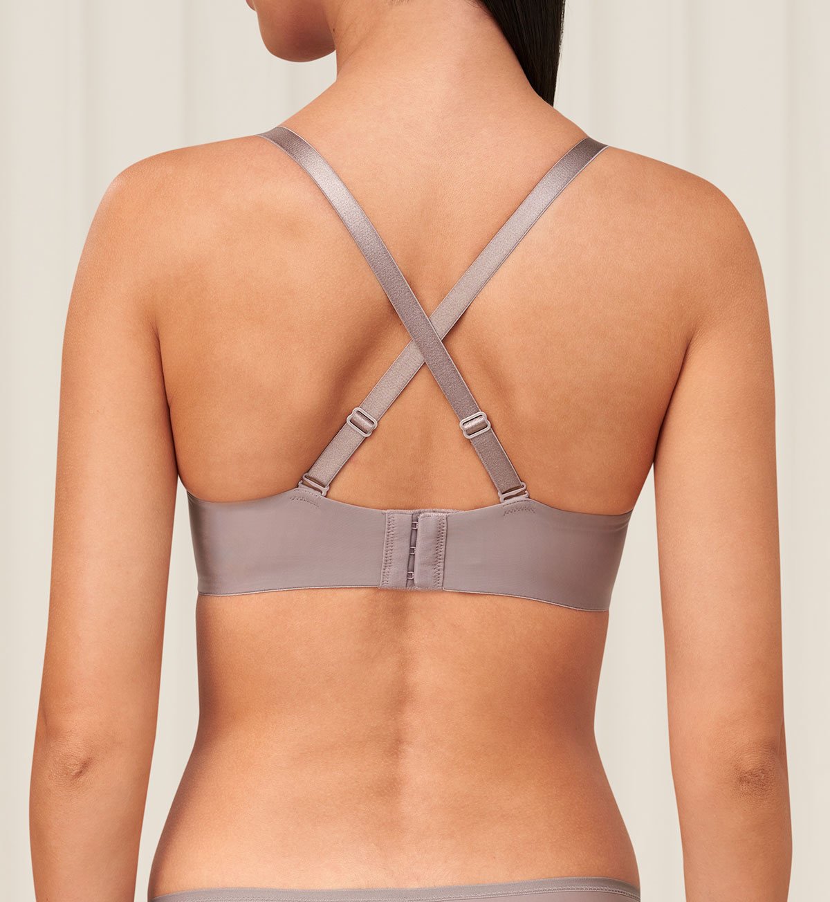 BODY MAKE UP WIRED PUSH UP BRA